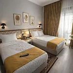 Otel Arya